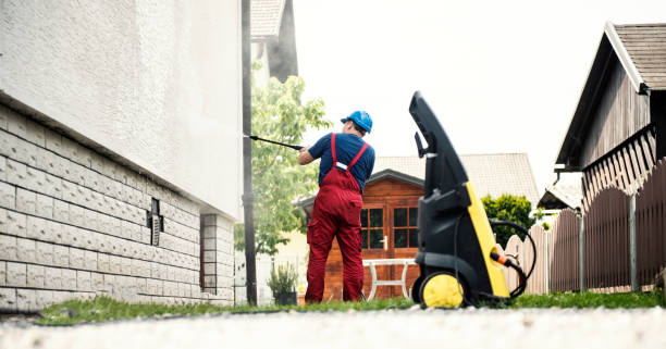 Professional Pressure Washing Services in Iowa Colony, TX
